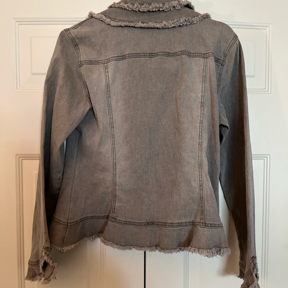 DG2 By Diane Gilman Gray Flower Denim Jacket - Picture 11 of 11